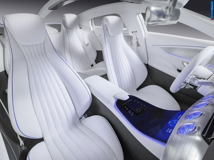 2015 Mercedes-Benz IAA Concept - фотография 29 из 77