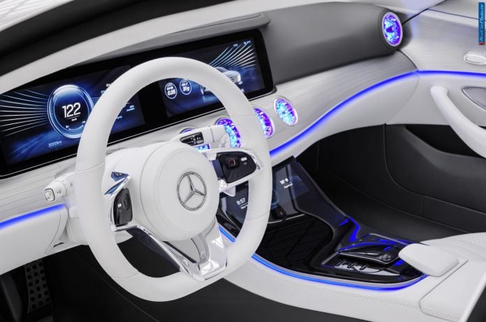 2015 Mercedes-Benz IAA Concept - фотография 31 из 77