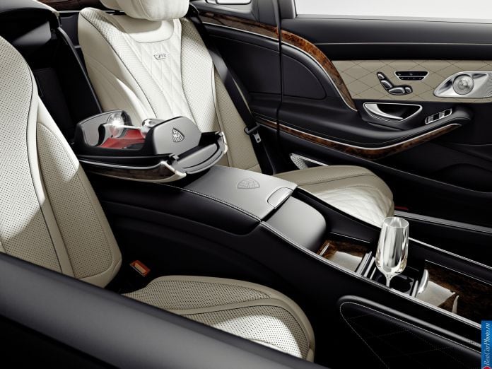 2015 Mercedes-Benz S-Class Maybach - фотография 44 из 49