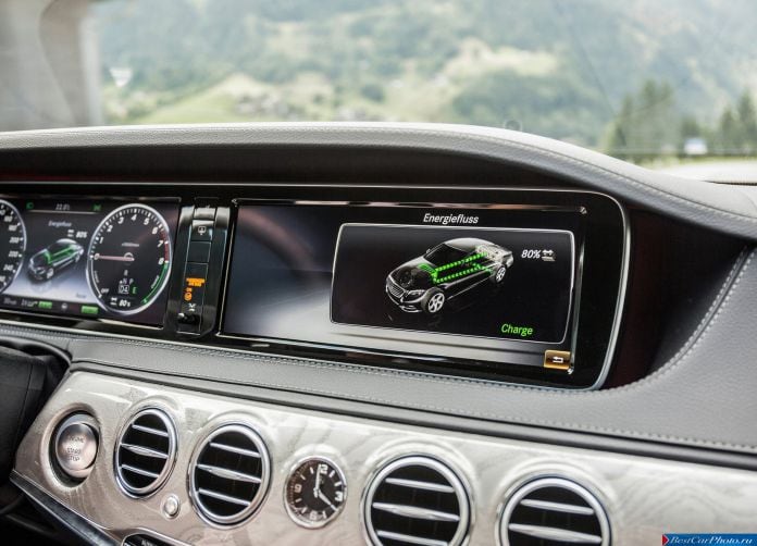 2015 Mercedes-Benz S500 plug-in Hybrid - фотография 15 из 19 2015 Mercedes-Benz S500 plug-in Hybrid - фотография 15 из 19