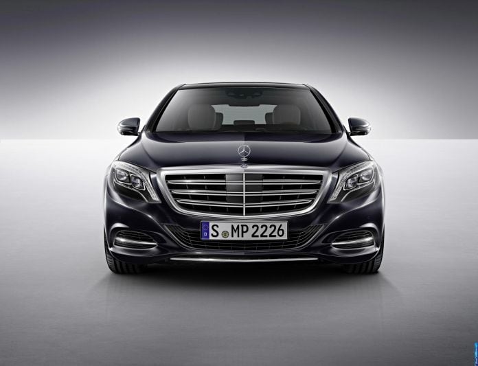 2015 Mercedes-Benz S600 - фотография 4 из 10 2015 Mercedes-Benz S600 - фотография 4 из 10