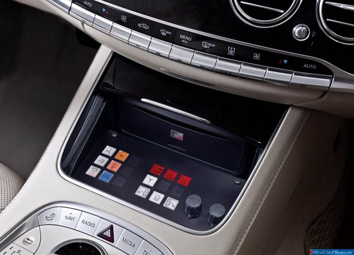 2015 Mercedes-Benz S600 Guard - фотография 10 из 14