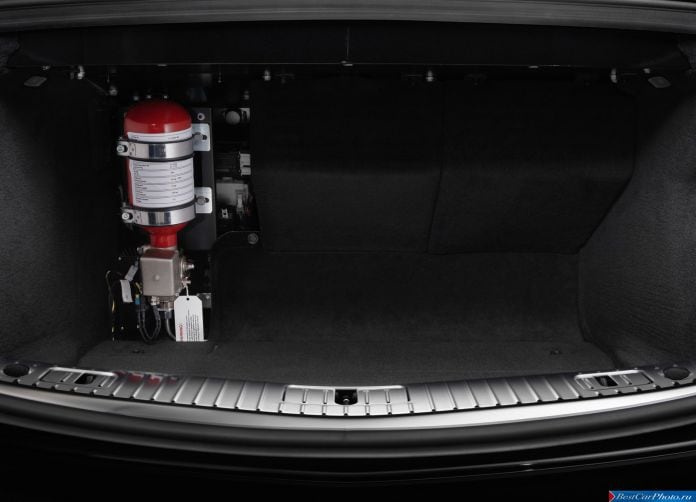2015 Mercedes-Benz S600 Guard - фотография 13 из 14