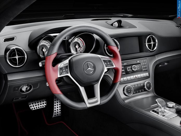 2015 Mercedes-Benz SL Mille Miglia 417 - фотография 7 из 7 2015 Mercedes-Benz SL Mille Miglia 417 - фотография 7 из 7