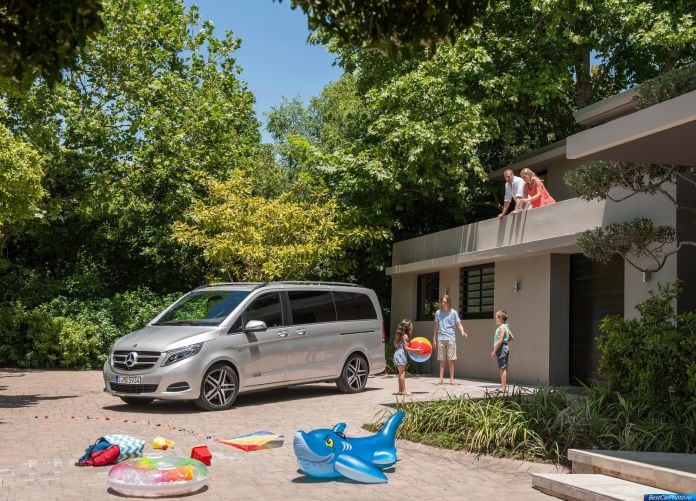 2014 Mercedes-Benz V-Class - фотография 12 из 43 2014 Mercedes-Benz V-Class - фотография 12 из 43