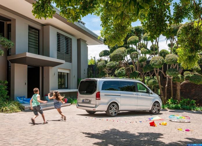2014 Mercedes-Benz V-Class - фотография 22 из 43 2014 Mercedes-Benz V-Class - фотография 22 из 43