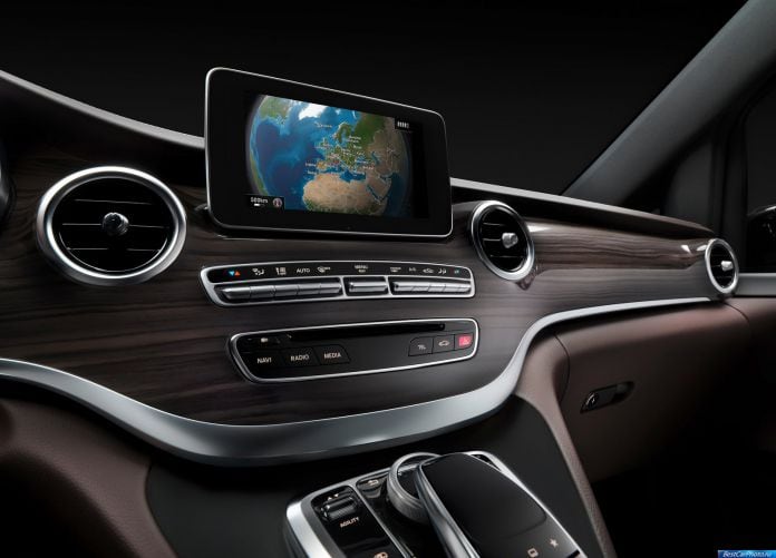 2014 Mercedes-Benz V-Class - фотография 41 из 43 2014 Mercedes-Benz V-Class - фотография 41 из 43
