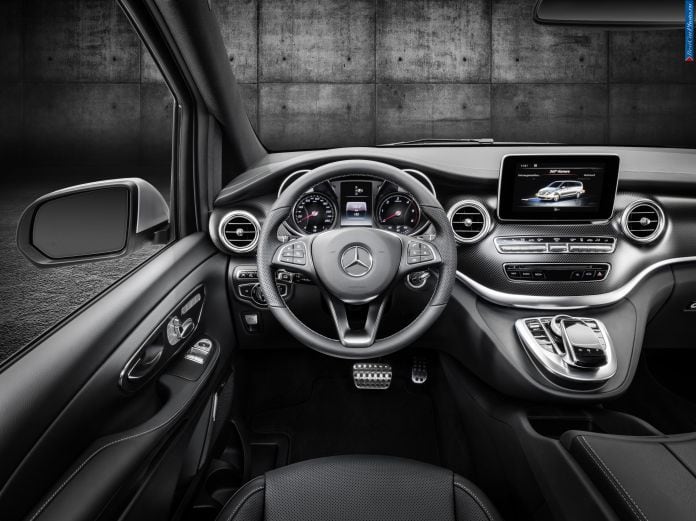 2015 Mercedes-Benz V-Class AMG Line - фотография 7 из 11