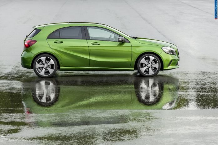 2016 Mercedes-Benz A-class - фотография 33 из 42 2016 Mercedes-Benz A-class - фотография 33 из 42