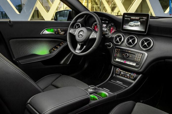 2016 Mercedes-Benz A-class - фотография 41 из 42 2016 Mercedes-Benz A-class - фотография 41 из 42