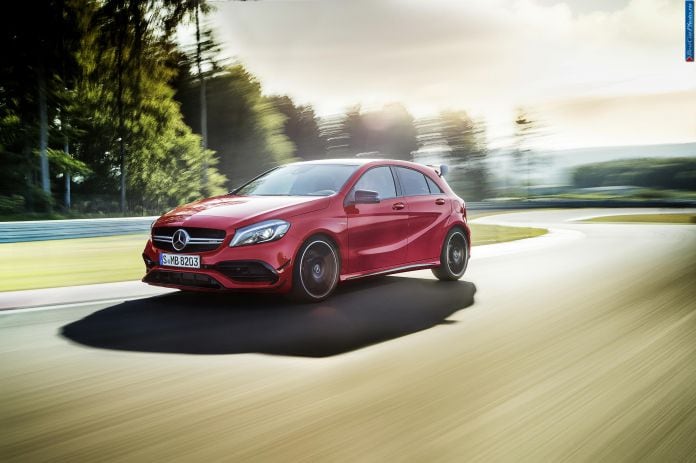 2016 Mercedes-Benz A45 AMG - фотография 8 из 15 2016 Mercedes-Benz A45 AMG - фотография 8 из 15