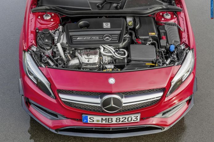 2016 Mercedes-Benz A45 AMG - фотография 13 из 15
