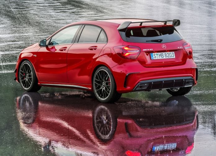 2016 Mercedes-Benz A45 AMG 4matic - фотография 14 из 55