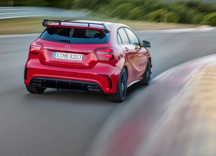 2016 Mercedes-Benz A45 AMG 4matic - фотография 16 из 55