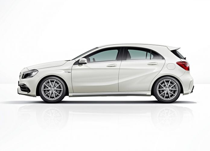 2016 Mercedes-Benz A45 AMG 4matic - фотография 25 из 55 2016 Mercedes-Benz A45 AMG 4matic - фотография 25 из 55