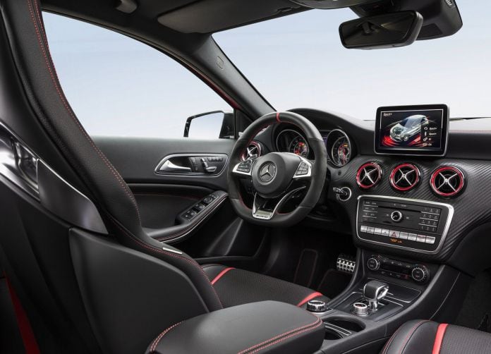 2016 Mercedes-Benz A45 AMG 4matic - фотография 35 из 55 2016 Mercedes-Benz A45 AMG 4matic - фотография 35 из 55