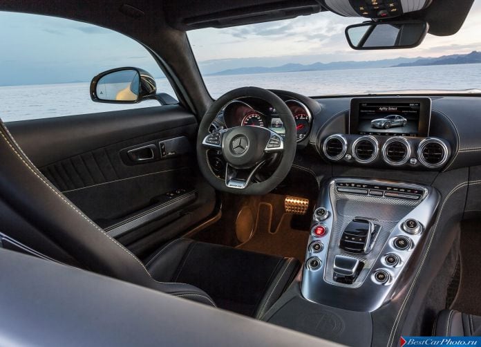 2016 Mercedes-Benz AMG GT - фотография 15 из 75 2016 Mercedes-Benz AMG GT - фотография 15 из 75