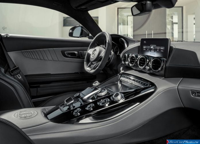 2016 Mercedes-Benz AMG GT - фотография 18 из 75