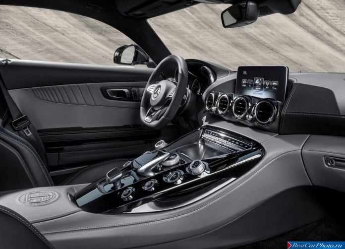 2016 Mercedes-Benz AMG GT - фотография 19 из 75 2016 Mercedes-Benz AMG GT - фотография 19 из 75