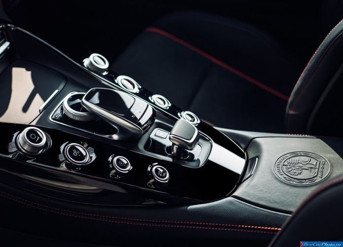 2016 Mercedes-benz AMG GT S UK Version - фотография 86 из 130 2016 Mercedes-benz AMG GT S UK Version - фотография 86 из 130