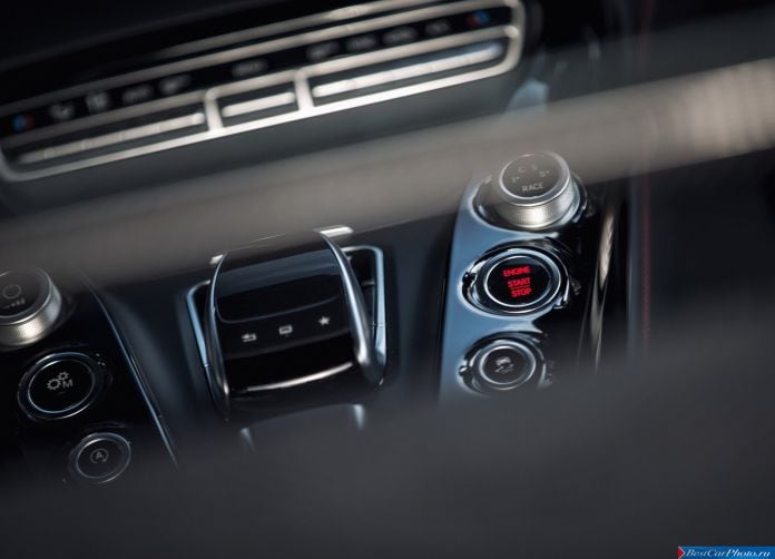 2016 Mercedes-benz AMG GT S UK Version - фотография 94 из 130