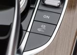 mercedes-benz_2016_c350_plug_in_hybrid_estate_008.jpg