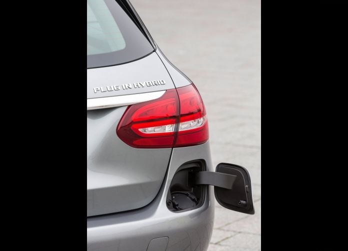 2016  Mercedes-Benz C350 Plug In Hybrid Estate - фотография 9 из 10