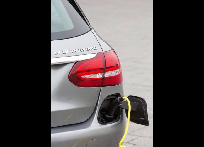 2016 Mercedes-Benz C350 Plug In Hybrid Estate - фотография 10 из 10 2016 Mercedes-Benz C350 Plug In Hybrid Estate - фотография 10 из 10