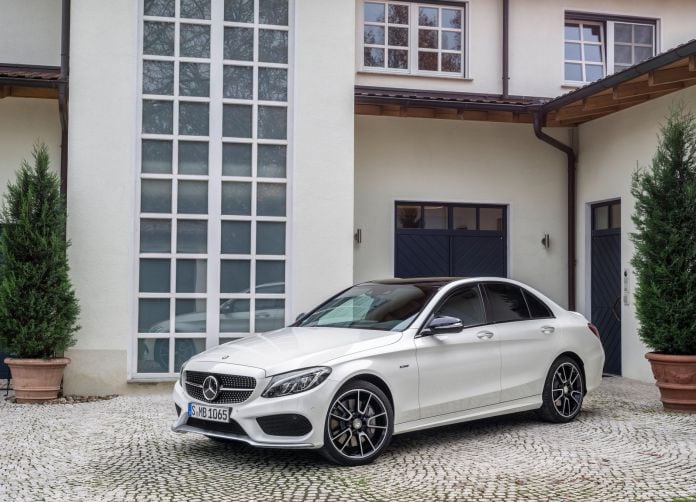 2016 Mercedes-Benz C450 AMG 4matic - фотография 2 из 111