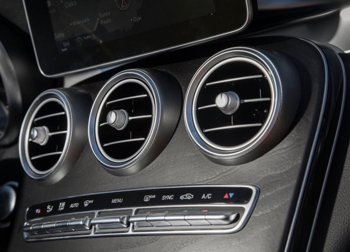 2016 Mercedes-Benz C450 AMG 4matic - фотография 82 из 111
