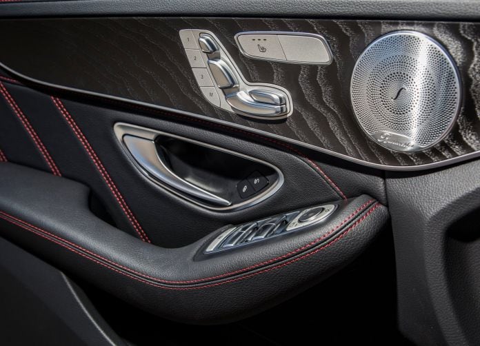 2016 Mercedes-Benz C450 AMG 4matic - фотография 88 из 111 2016 Mercedes-Benz C450 AMG 4matic - фотография 88 из 111