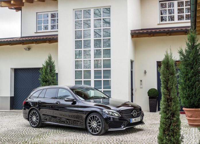 2016 Mercedes-Benz C450 AMG 4matic Estate - фотография 2 из 23
