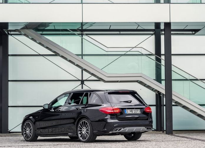 2016 Mercedes-Benz C450 AMG 4matic Estate - фотография 8 из 23 2016 Mercedes-Benz C450 AMG 4matic Estate - фотография 8 из 23