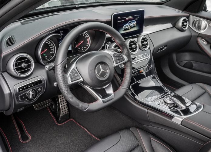 2016 Mercedes-Benz C450 AMG 4matic Estate - фотография 14 из 23 2016 Mercedes-Benz C450 AMG 4matic Estate - фотография 14 из 23