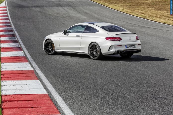 2016 Mercedes-Benz C63 AMG Coupe - фотография 2 из 29