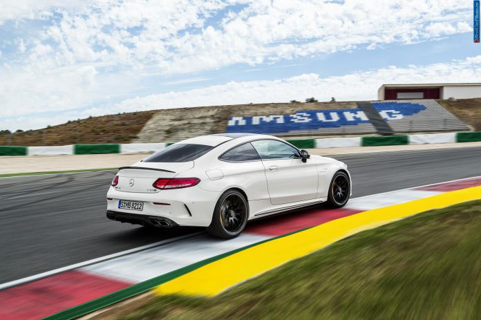 2016 Mercedes-Benz C63 AMG Coupe - фотография 11 из 29 2016 Mercedes-Benz C63 AMG Coupe - фотография 11 из 29