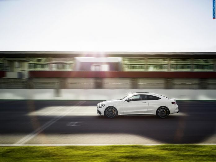 2016 Mercedes-Benz C63 AMG Coupe - фотография 13 из 29