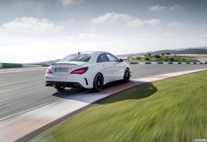 2016 Mercedes-Benz CLA-class - фотография 3 из 17