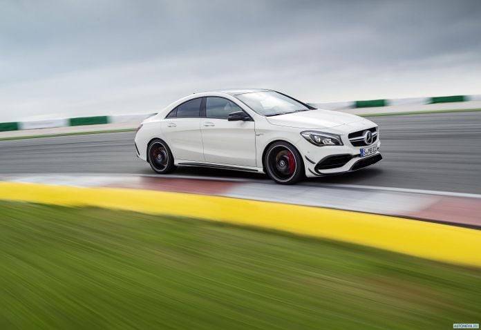 2016 Mercedes-Benz CLA-class - фотография 4 из 17