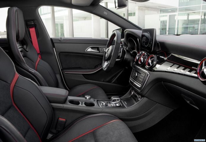 2016 Mercedes-Benz CLA-class Shooting Brake - фотография 28 из 31 2016 Mercedes-Benz CLA-class Shooting Brake - фотография 28 из 31