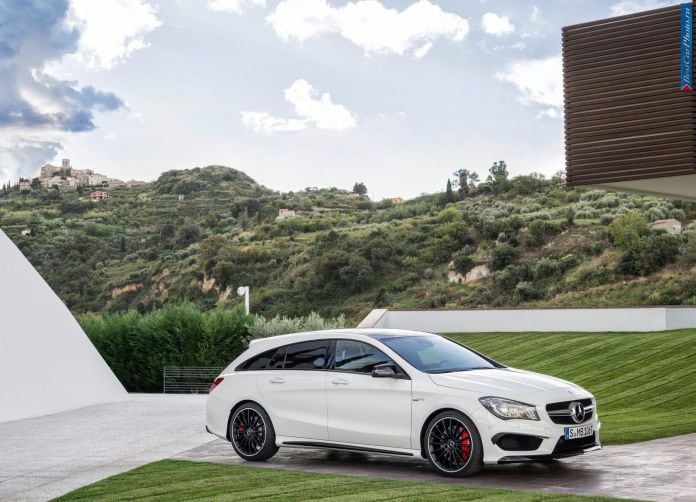 2015 Mercedes-Benz CLA 45 AMG Shooting Brake - фотография 8 из 62 2015 Mercedes-Benz CLA 45 AMG Shooting Brake - фотография 8 из 62