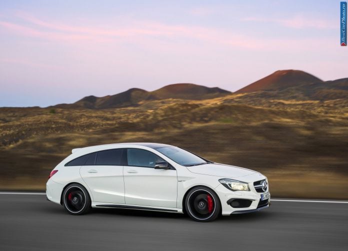 2015 Mercedes-Benz CLA 45 AMG Shooting Brake - фотография 14 из 62 2015 Mercedes-Benz CLA 45 AMG Shooting Brake - фотография 14 из 62