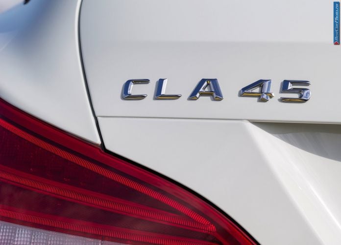 2015 Mercedes-Benz CLA 45 AMG Shooting Brake - фотография 49 из 62 2015 Mercedes-Benz CLA 45 AMG Shooting Brake - фотография 49 из 62
