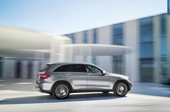 2016 Mercedes-Benz GLC - фотография 6 из 55
