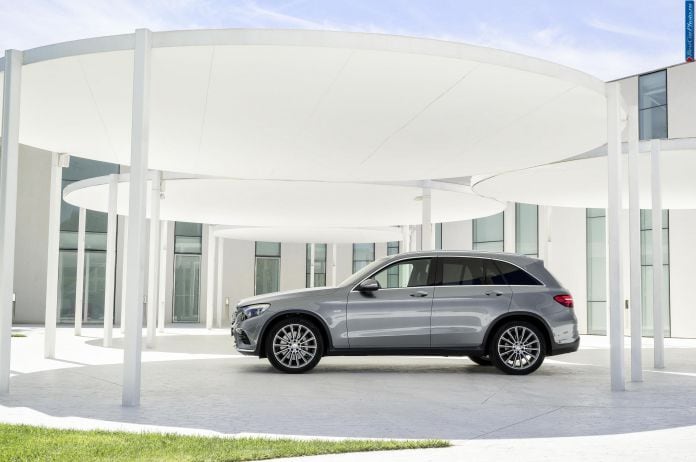 2016 Mercedes-Benz GLC - фотография 8 из 55