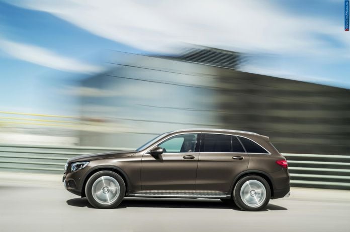 2016 Mercedes-Benz GLC - фотография 23 из 55