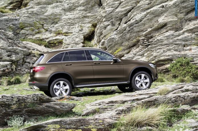 2016 Mercedes-Benz GLC - фотография 26 из 55