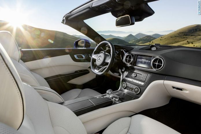 2016 Mercedes-Benz SL - фотография 18 из 18