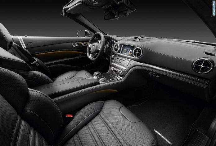 2016 Mercedes-Benz SL63 AMG - фотография 34 из 37