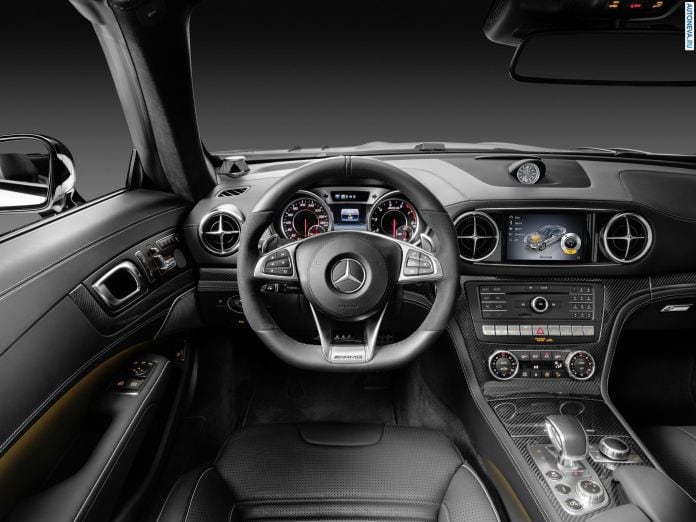 2016 Mercedes-Benz SL63 AMG - фотография 36 из 37